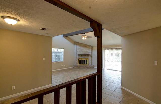 14859 Croxton Drive Gallery 3