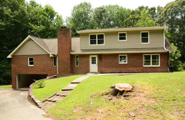 3 Bed, 2 Bath Home in Flowery Branch, GA photos photos