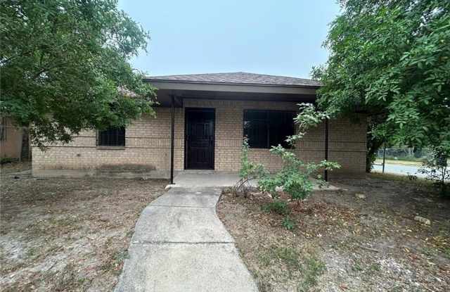 129 W Falcon Avenue photos photos