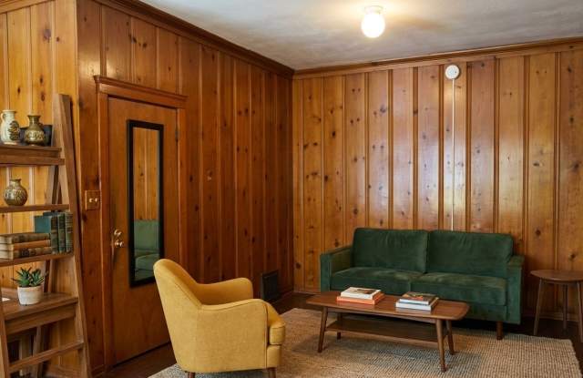 547 Gayley Avenue - 16 Gallery 2
