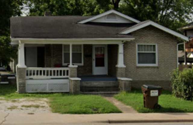 802 E Grand photos photos 802 E Grand photos photos