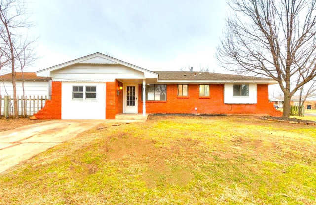 Super 4 Bed 1.5 Bath in the South Gate Addn in Moore, OK photos photos