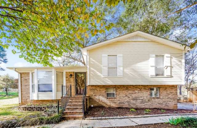 4405 Englewood Road photos photos