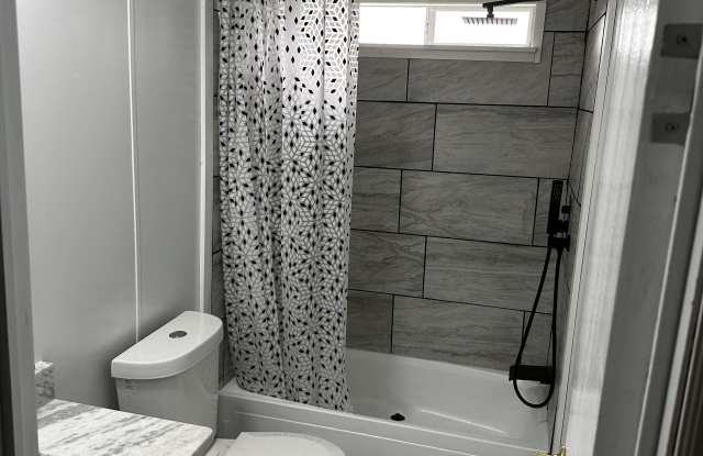 1624 King Arthurs Court Gallery 4