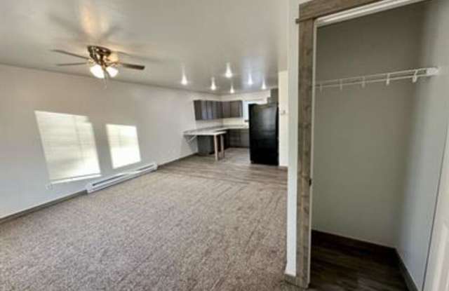 59 Dunbar Avenue - 2 photos photos