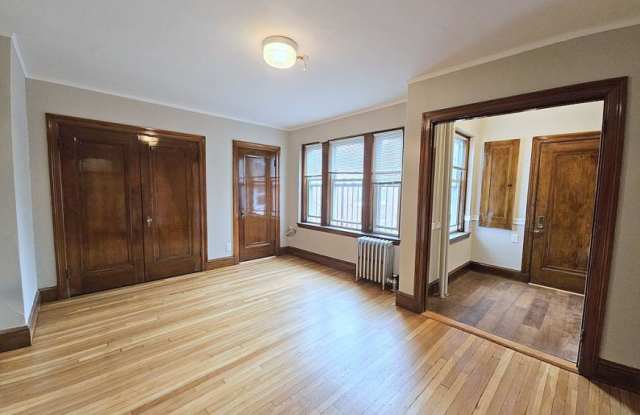 49 Dover St. photos photos