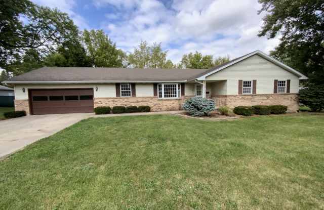 111 E Monroe - 111 Monroe Street, Danville, IL 61832