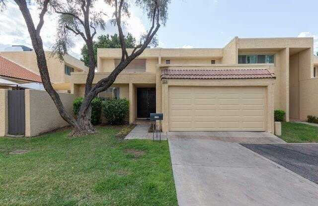 6216 N 21ST Drive Gallery 1