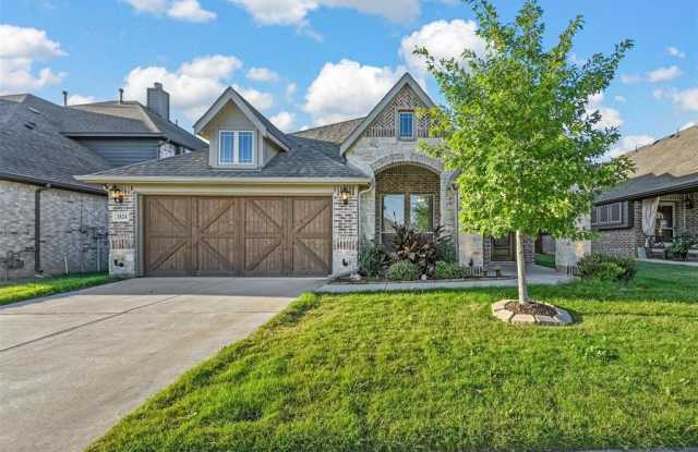 1124 Raptor Road photos photos