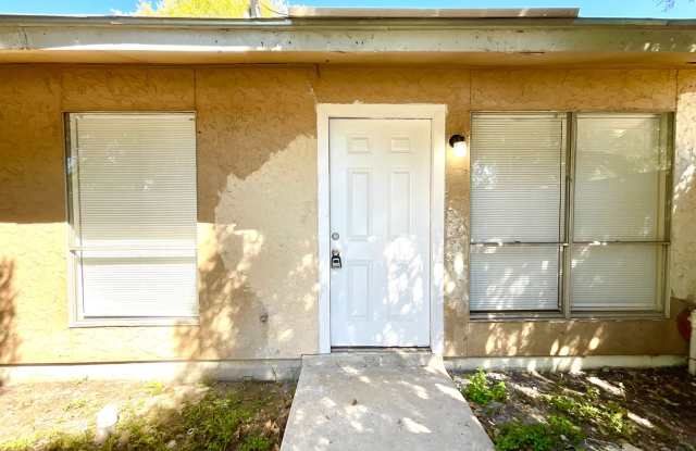 Single-Story Home in Converse – Central Air, Fenced Yard & W/D Connections! Gallery 3