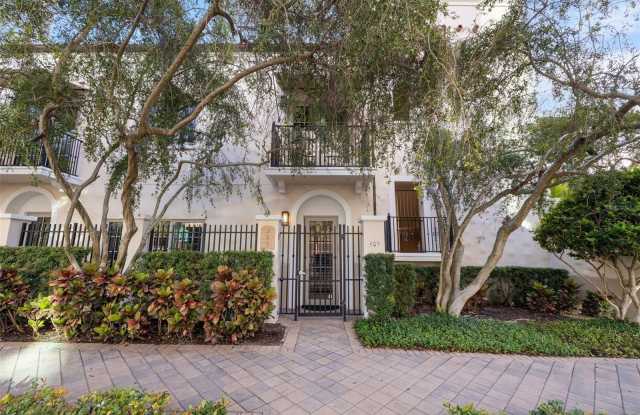300 BEACH DRIVE NE photos photos