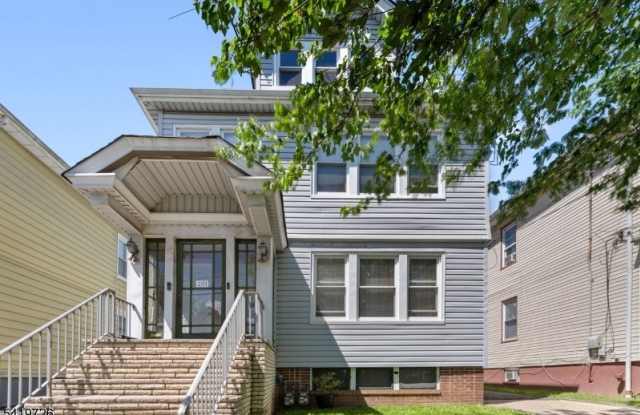 144 Bellevue St photos photos