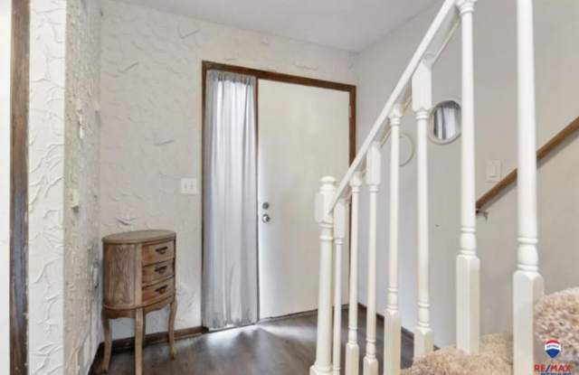 2720 Hawthorne Avenue East Gallery 4