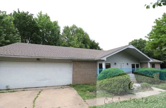 1348 Medallion Drive photos photos