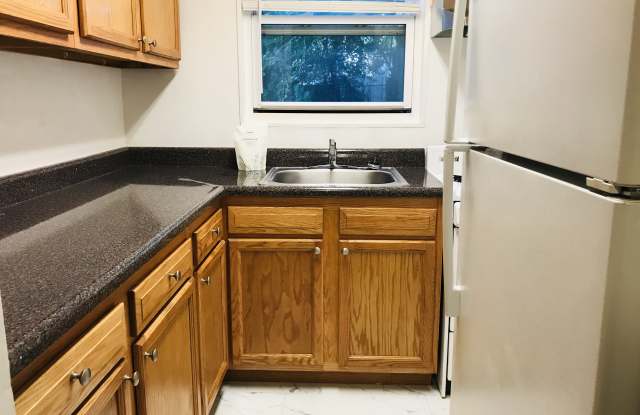 8809 Plymouth St Apt 3 Gallery 2