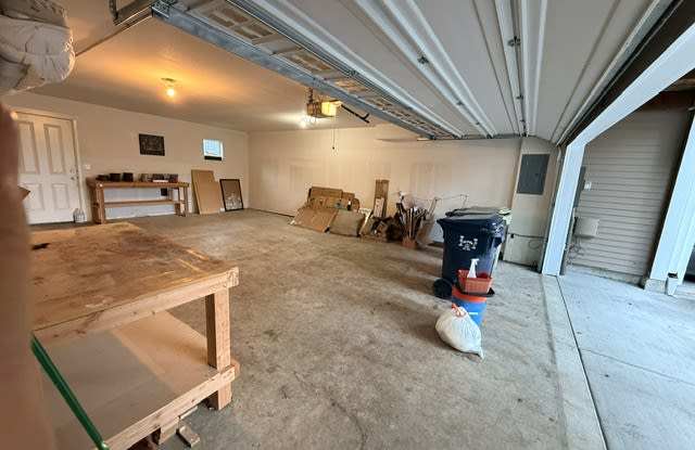 19141 Southwest Zoe Lane Gallery 2