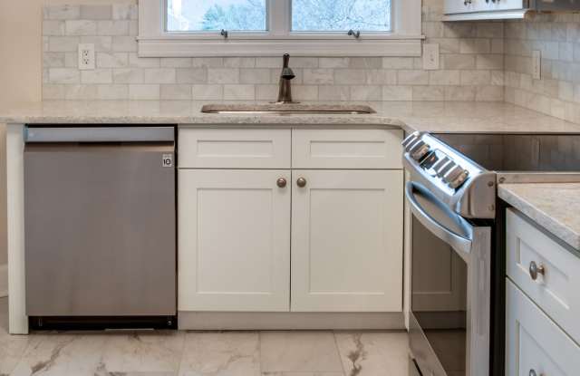 208 Boxmere Pl Gallery 4