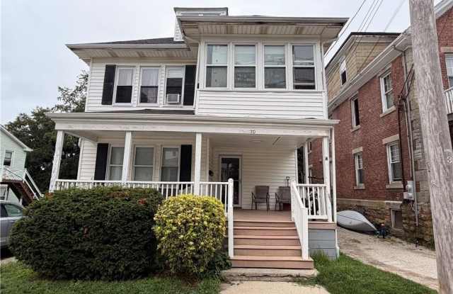 10 Russell Avenue Gallery 2