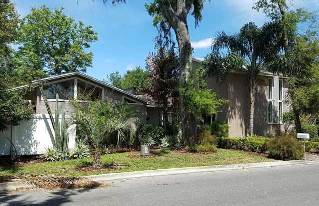 Winter Park Neighborhood Gallery 3