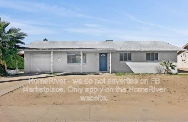 2926 N 52nd Dr photos photos