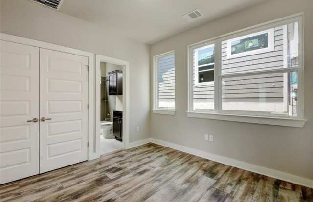 2009  Dinsdale LN Gallery 3