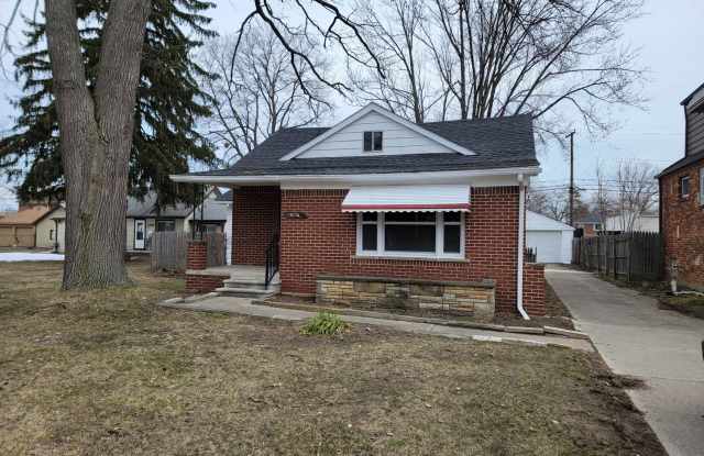 Beautiful 3 Bedroom 1 Bathroom Home in Redford! photos photos
