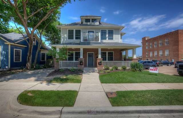 1316 S Henderson Street - 1316 South Henderson Street, Fort Worth, TX 76104