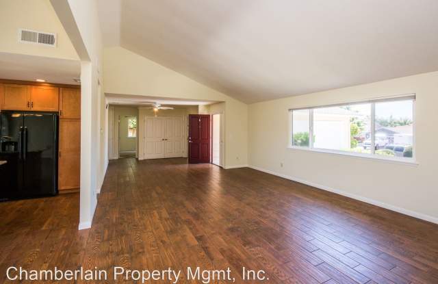 5430 Los Robles Dr. Gallery 4