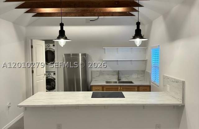 3113 SW 14th St photos photos