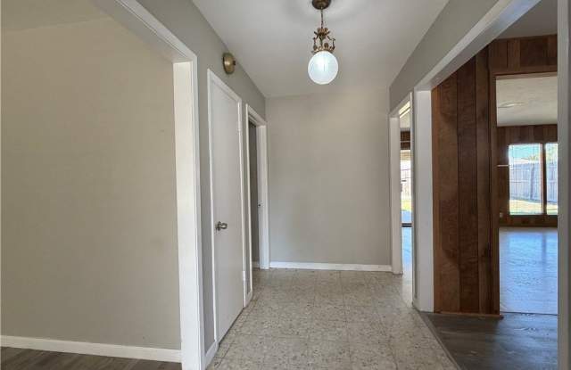 749 Burkshire Drive Gallery 3