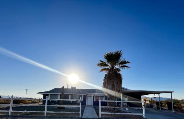 2405 Monterey Avenue unit: 2 photos photos