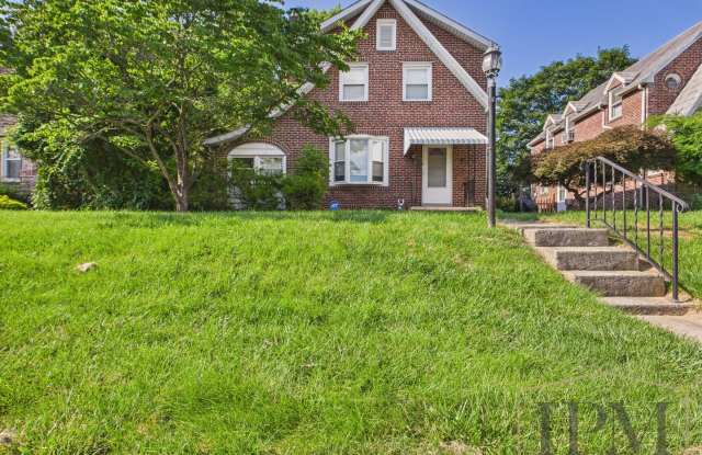 Available Now - Spacious 3-bedroom Home Located in Central School District! photos photos