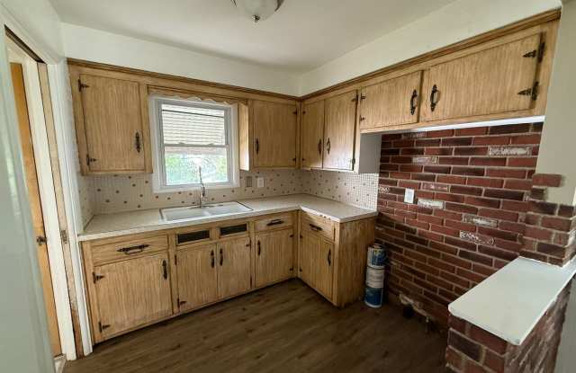 Maple Heights Single water Included Gallery 4