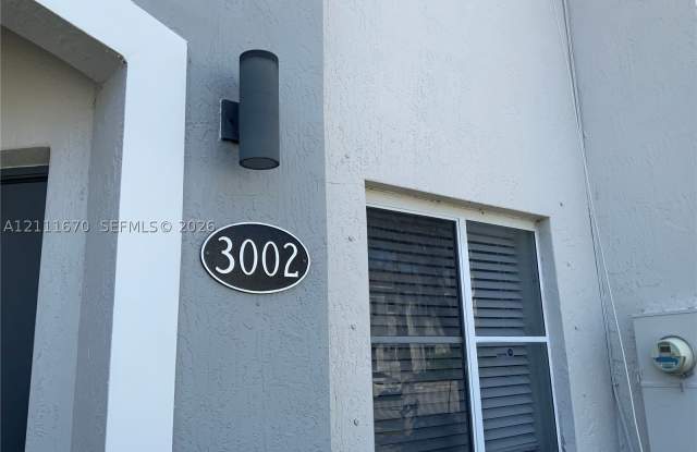 3002 SE 15th Ave Gallery 4