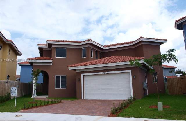 15631 SW 11th Ter photos photos