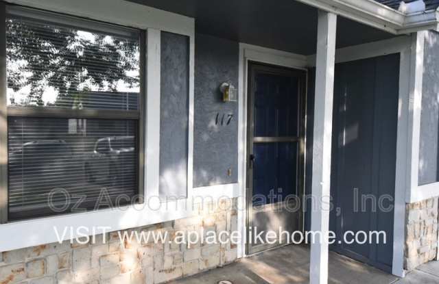 117 SE Greystone Dr Gallery 2
