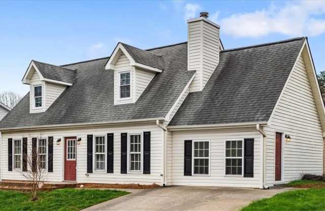 332 Brookside Court Gallery 3