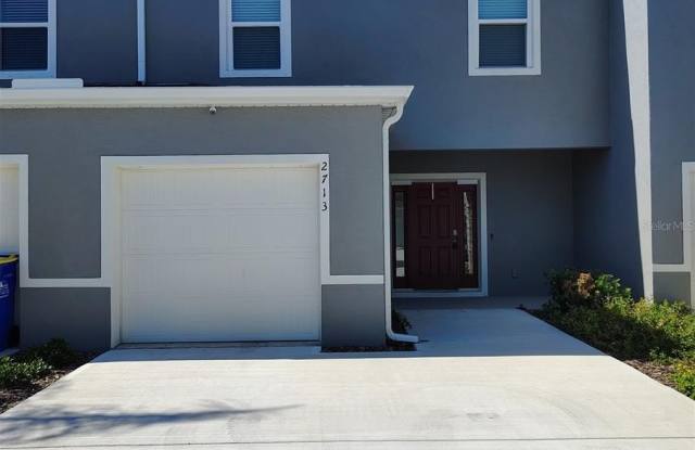 2713 SILVER CANOE DRIVE - 2713 Silver Canoe Drive, Volusia County, FL 32141