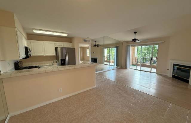 Beautiful Condo Located in the Heart Of Carlsbad photos photos