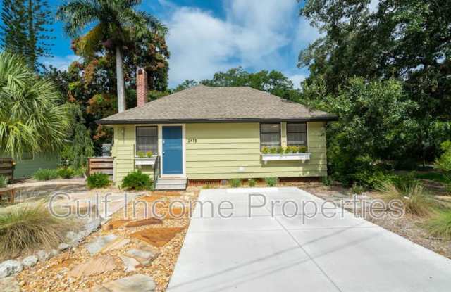 2475 Alameda Avenue - A photos photos