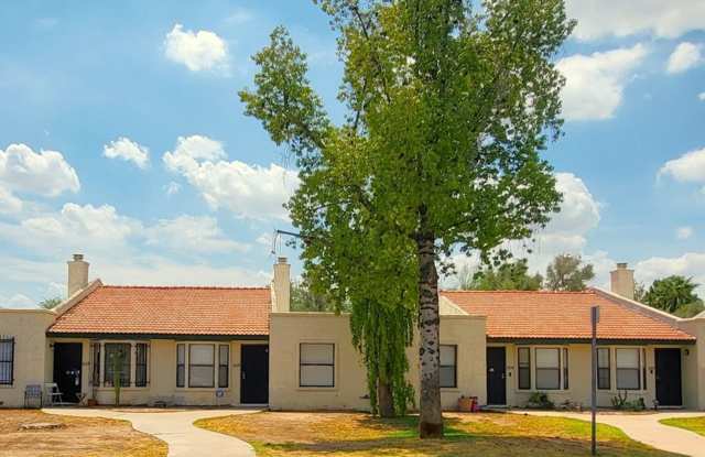 **AFFORDABLE 2 BEDROOM CONDO IN WEST PHOENIX – READY TO RENT!** Gallery 1
