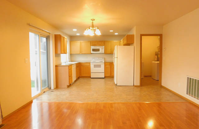 27 Stratford Dr Gallery 3