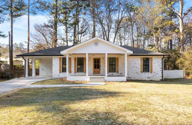 Beautifully Renovated Ranch Floor Plan, 3 bedroom 2 full baths photos photos