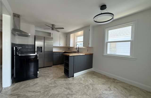 312 Nassau Avenue photos photos