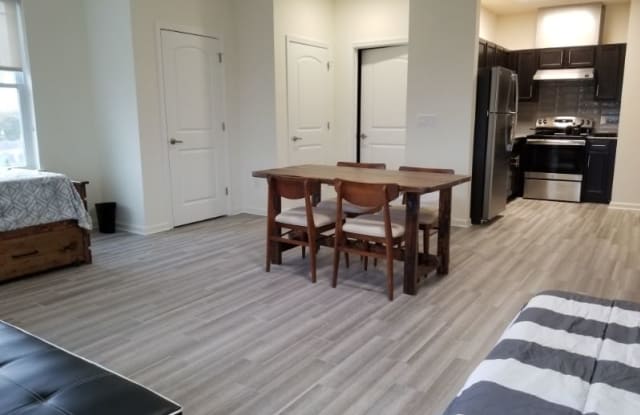 510 Hamilton St - 510 Hamilton St, Somerset, NJ 08873