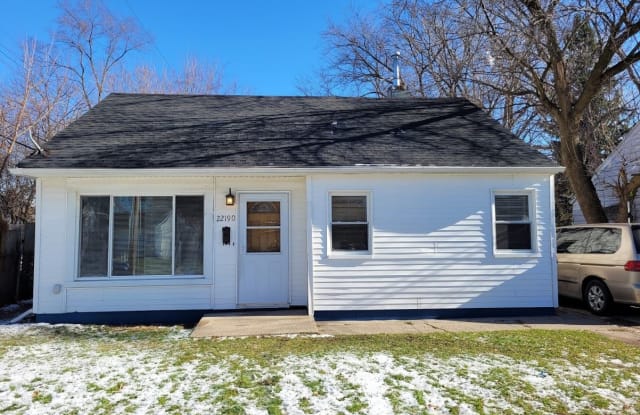 22190 Condon St - 22190 Condon Street, Oak Park, MI 48237