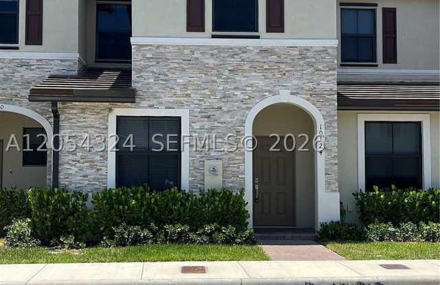 10124 SW 228th Ter Gallery 4