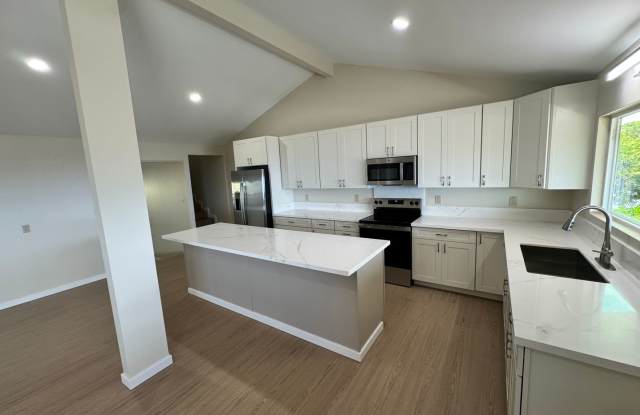 Beautiful Fully Renovated 5-Bedroom Home with Ocean Views photos photos