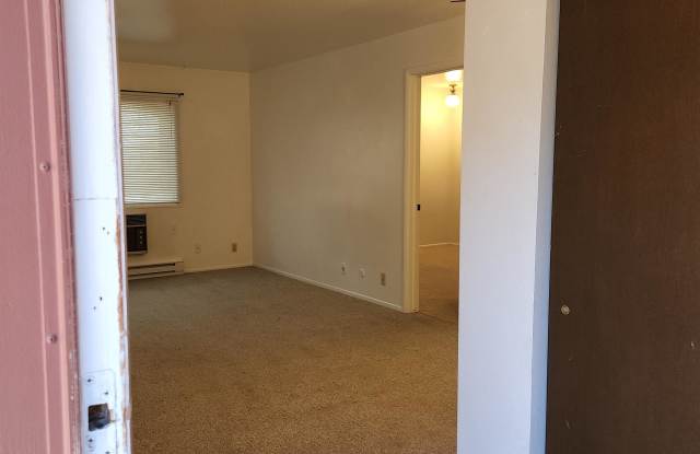 318 N C Street - 3 photos photos