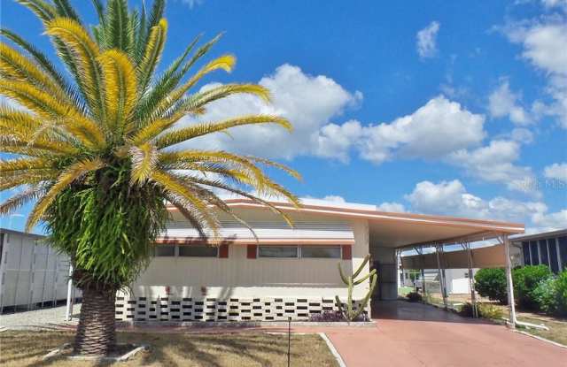 7313 SKYLINE DRIVE - 7313 Skyline Drive, Bayonet Point, FL 34667